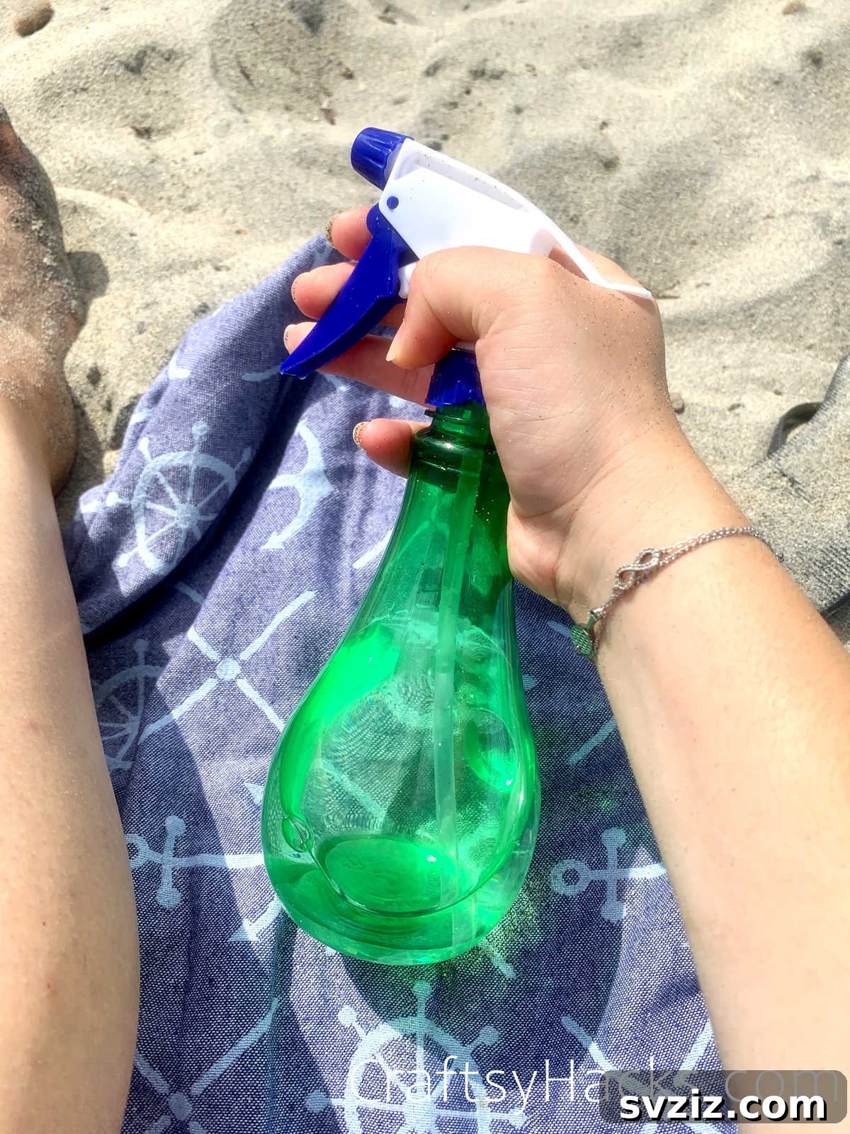 21 Game-Changing Beach Hacks for Your Next Trip 11 spray cold water to freshen up