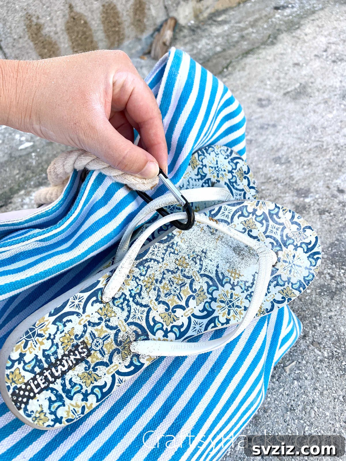 21 Game-Changing Beach Hacks for Your Next Trip 20 use a hook to carry slippers