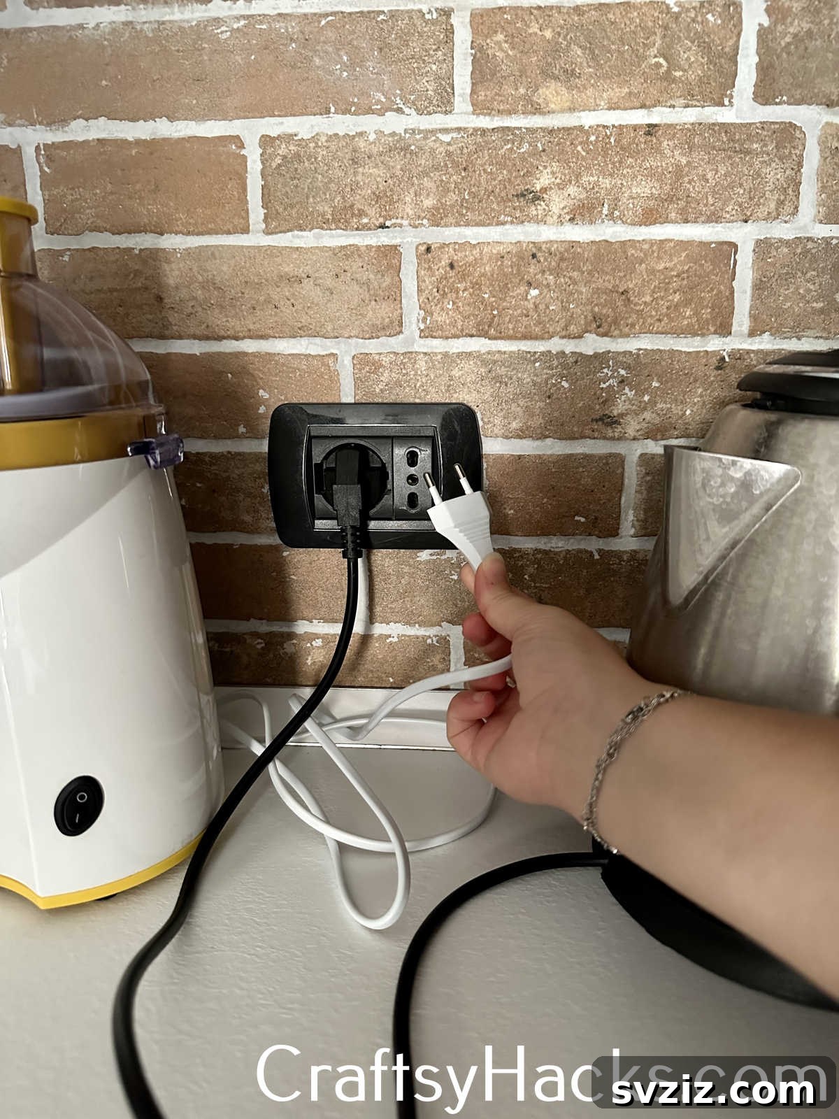 21 Clever Tricks to Drastically Cut Your Spending 14 unplug unused devices