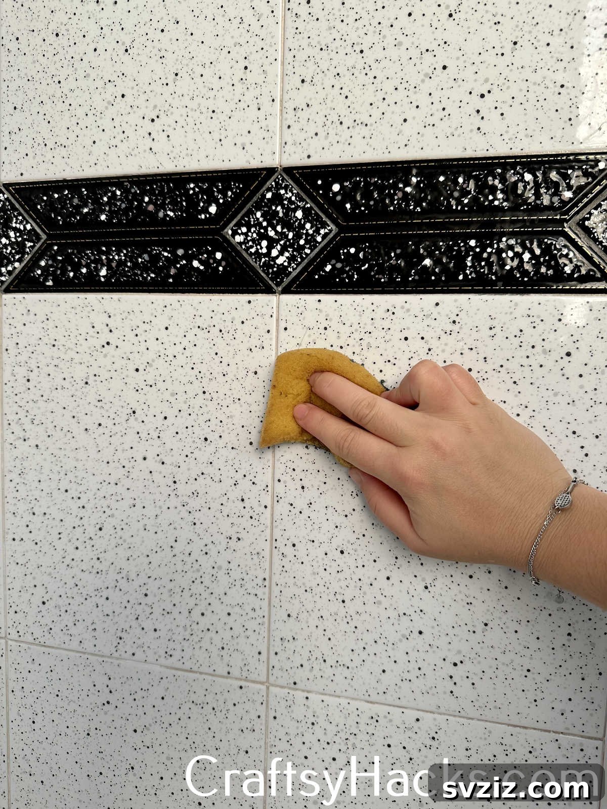 21 Clever Tricks to Drastically Cut Your Spending 23 DIY bathroom cleaner