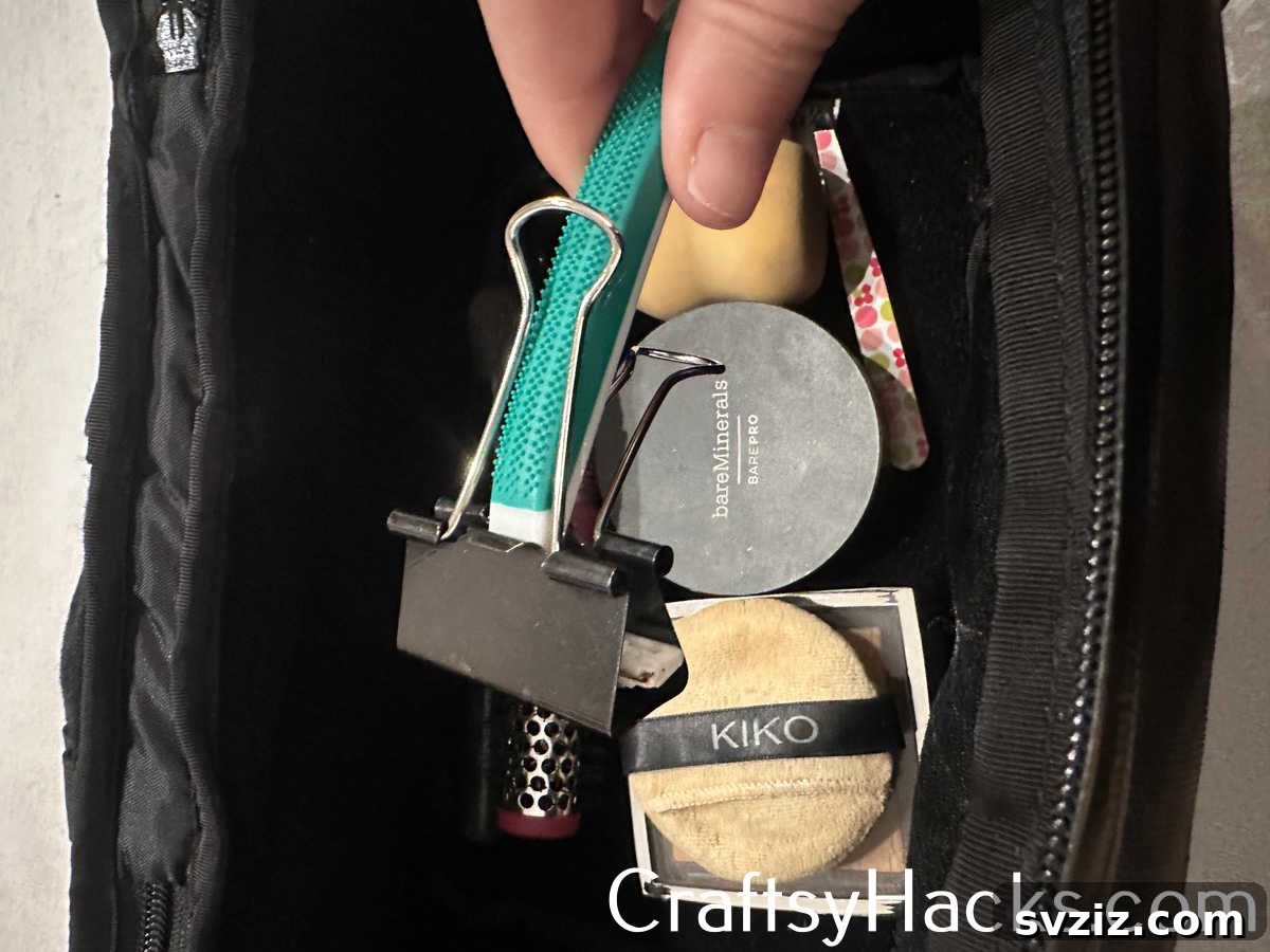21 Genius Travel Tips 6 cover razor with binder clip