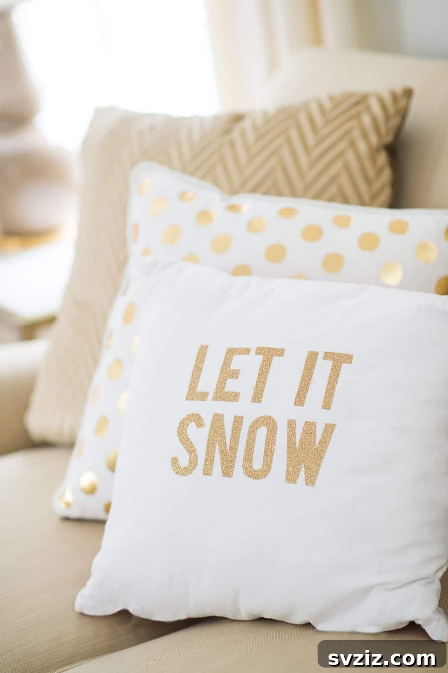 25 Inspiring Homemade Christmas Decor Ideas 3 Holiday Throw Pillows DIY Craft