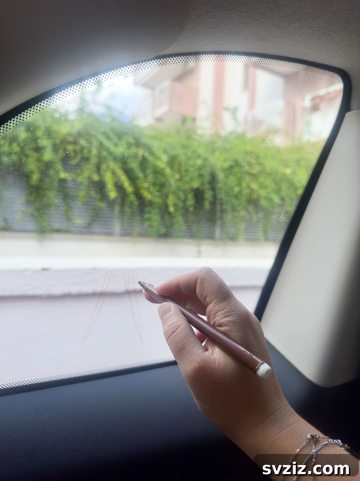 Effortless Driving: 21 Brilliant Car Hacks You Need 19 Keep Erasable Markers in the Car for Kids to Colour