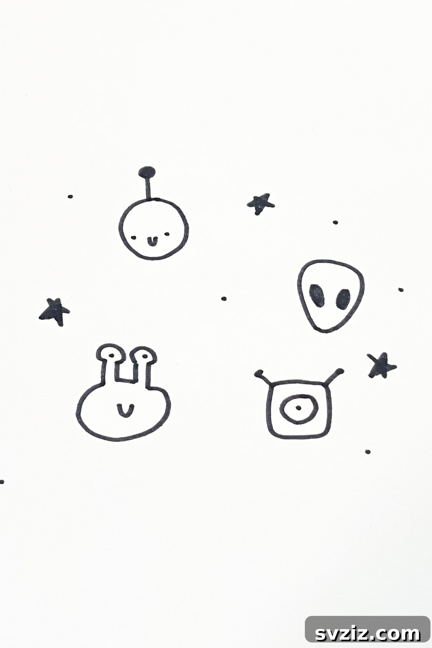 31 Cosmic Drawing Inspirations 7 Creative alien drawing idea featuring friendly extraterrestrials