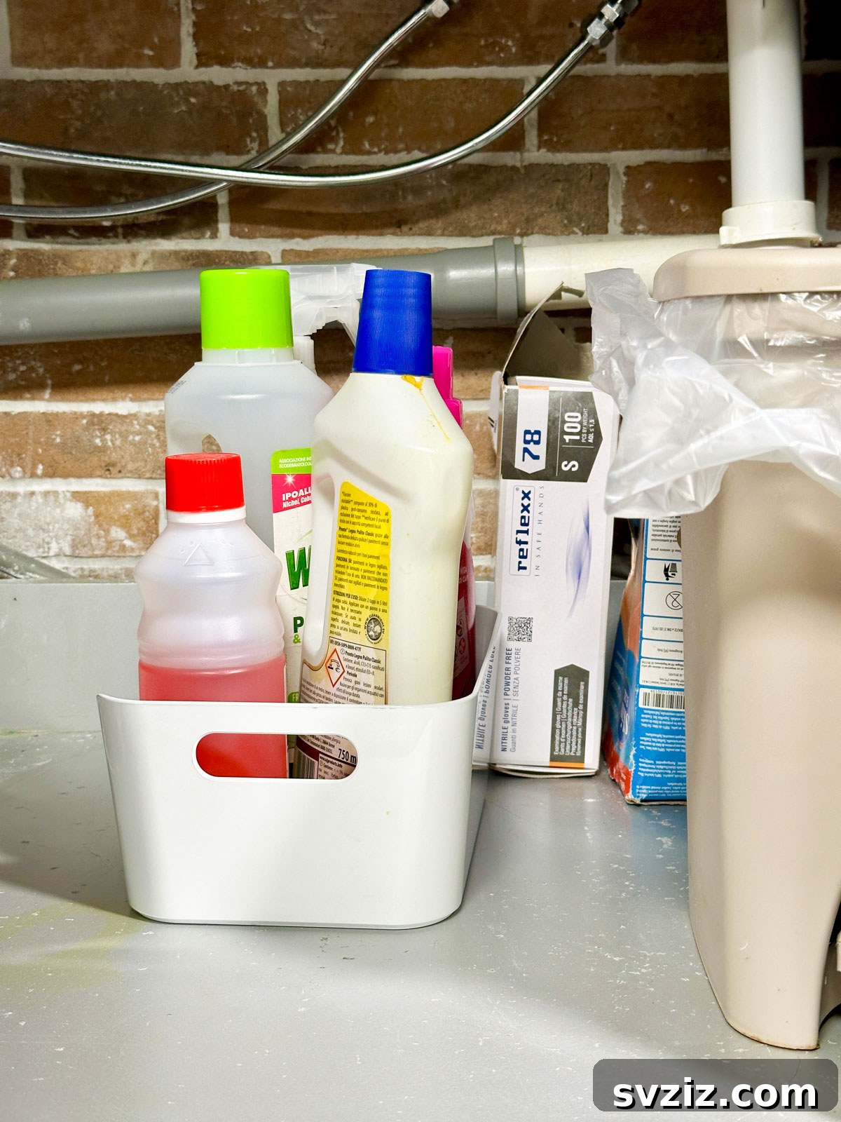 21 Clever Ways to Declutter Your Home Without Spending a Fortune 22 Use Plastic Containers to Arrange Detergent