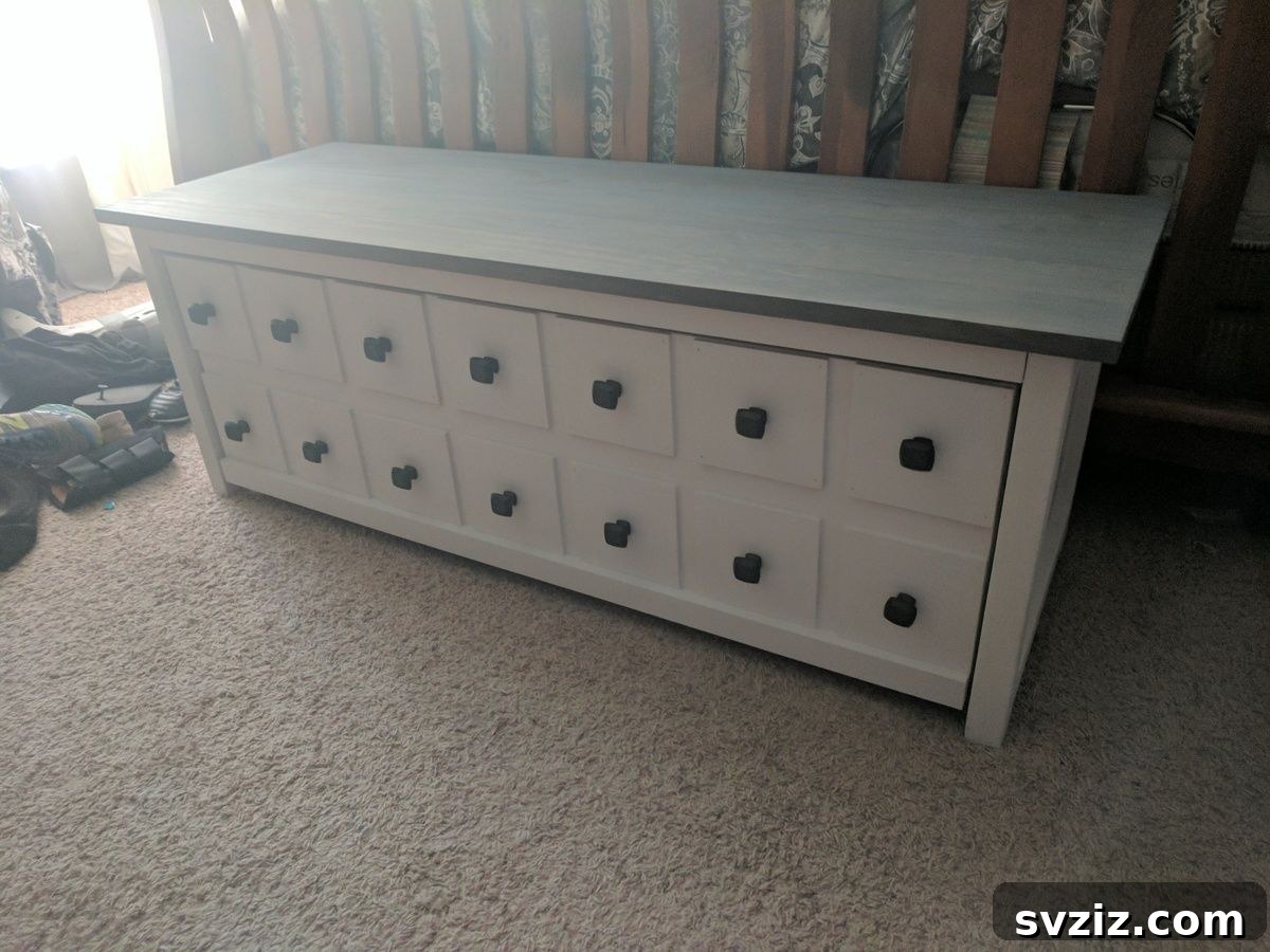 21 Ingenious Ways to Transform Small Bedrooms 22 A practical storage bench at the foot of a bed, offering additional seating and discreet storage for blankets or pillows.