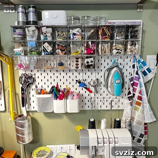 Skadis Containers to store small items