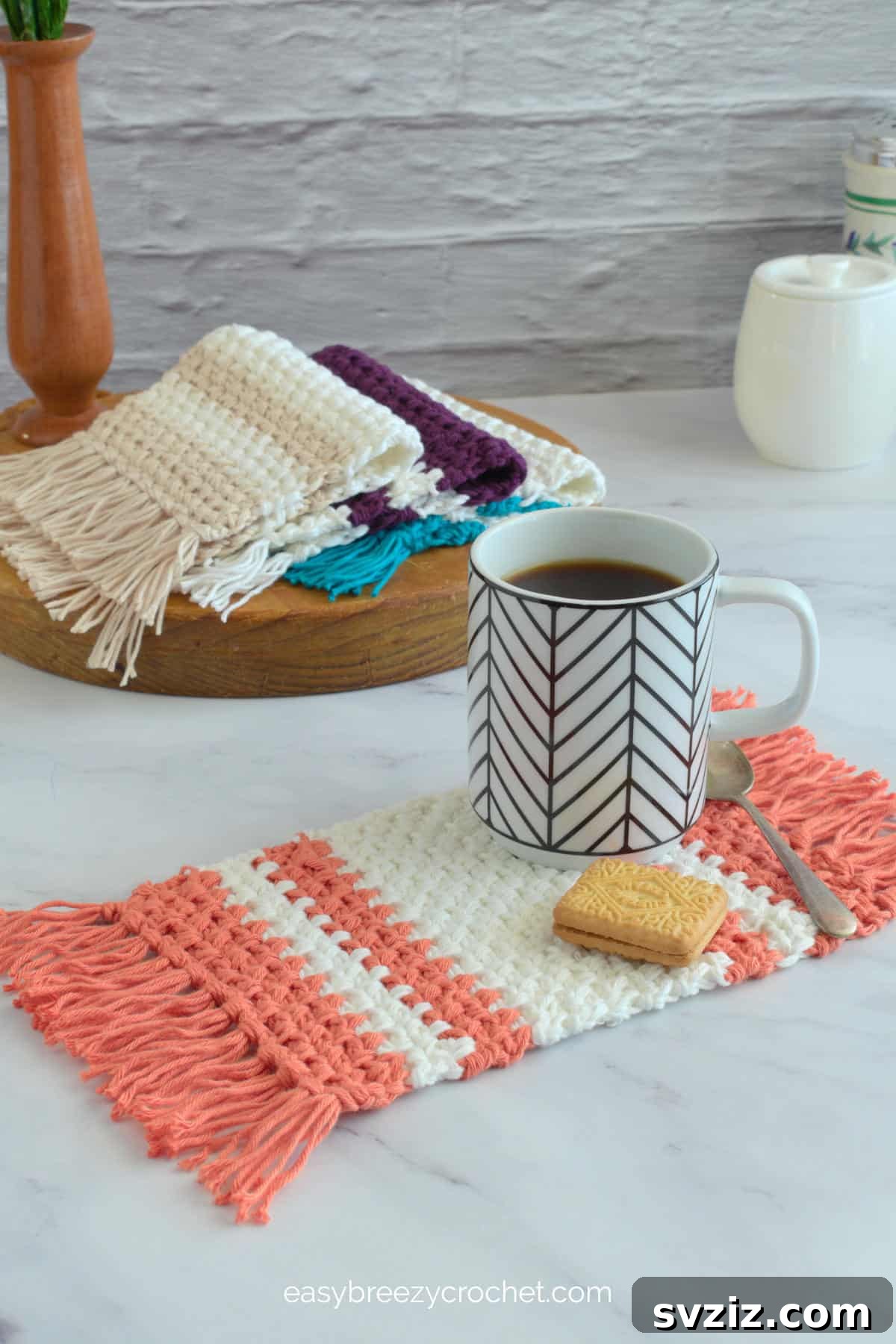 41 Delightfully Easy Crochet Makes 25 mug rug