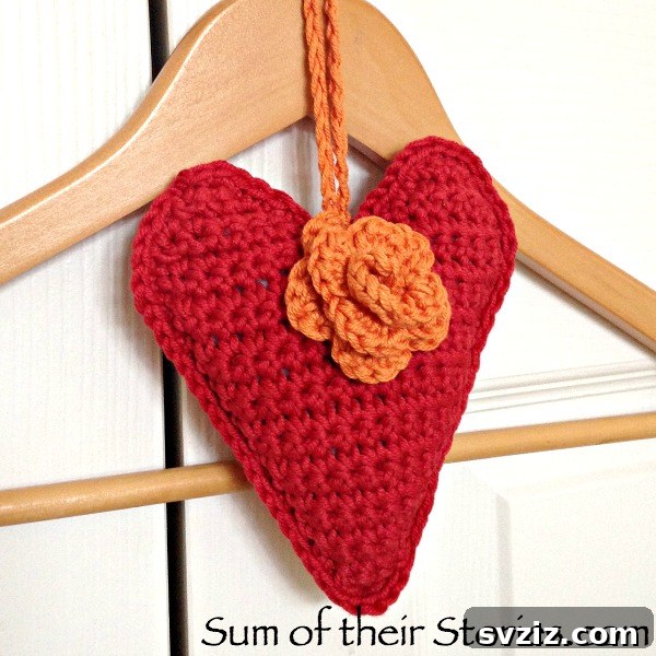 41 Delightfully Easy Crochet Makes 35 Heart Sachet