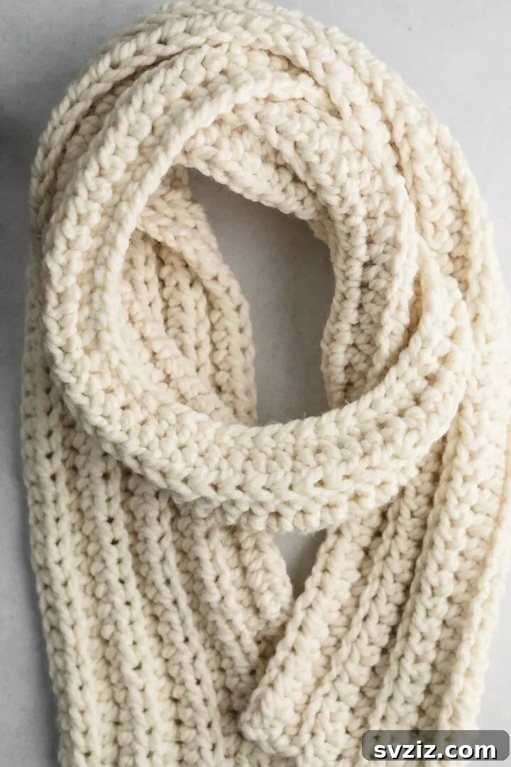 41 Delightfully Easy Crochet Makes 43 chunky scarf