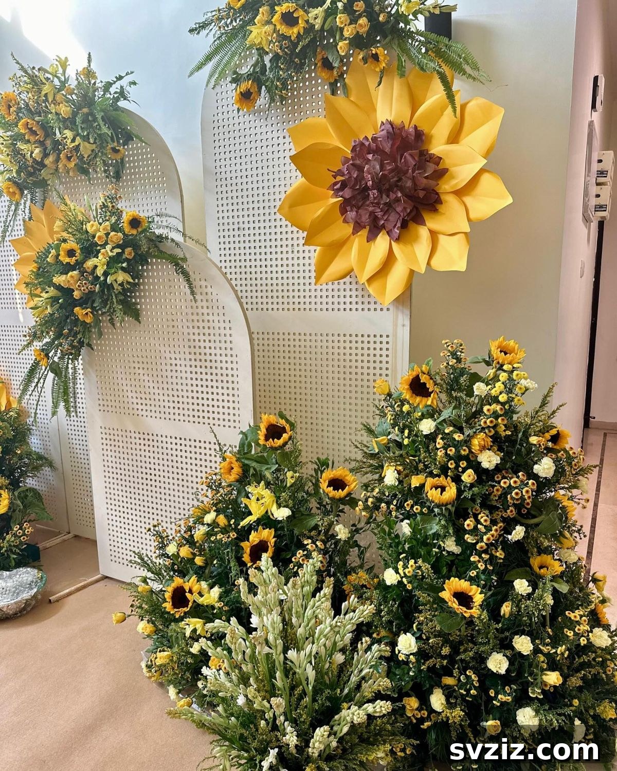 Frugal Fabulous Wedding Decor Hacks for Any Budget 31 Giant Paper Flower Decor