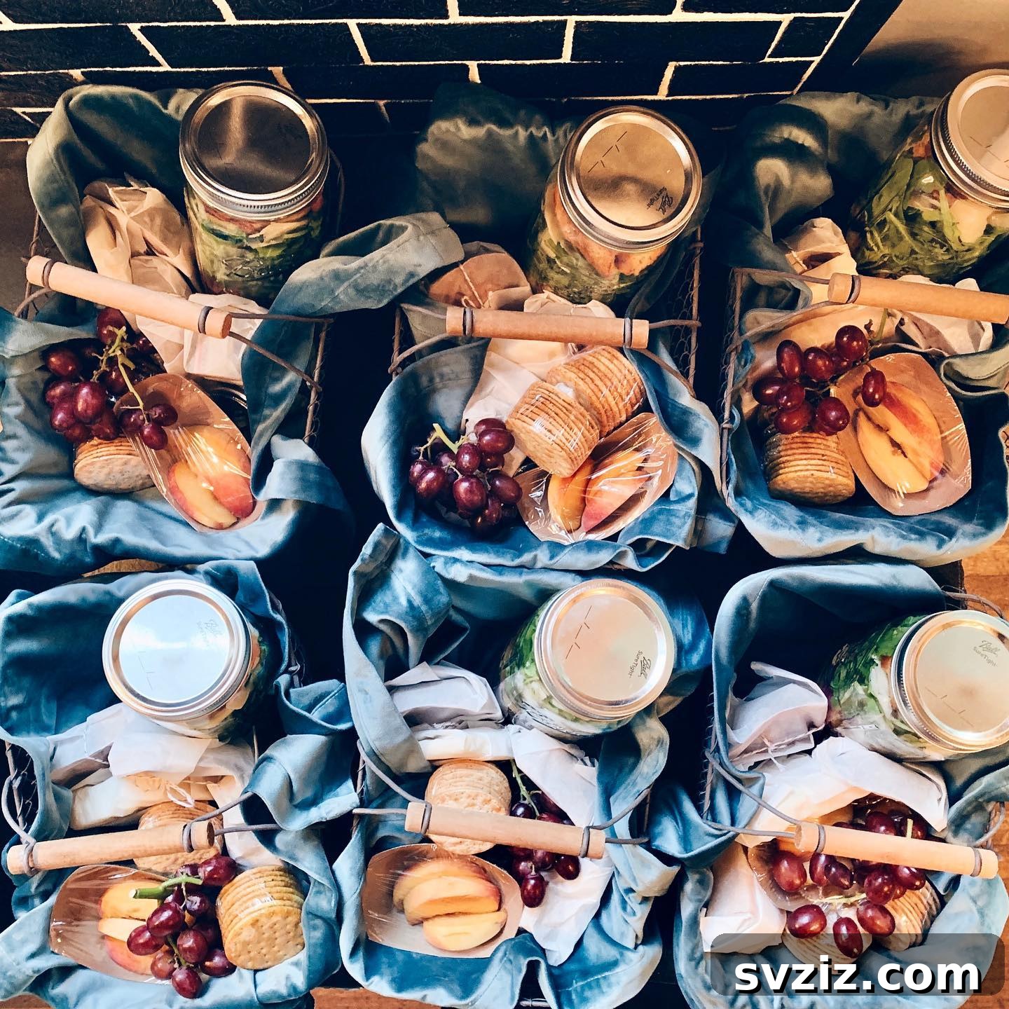 Easy Breezy Weddings: Ideas for Unfussy Couples 25 Wedding Picnic Baskets