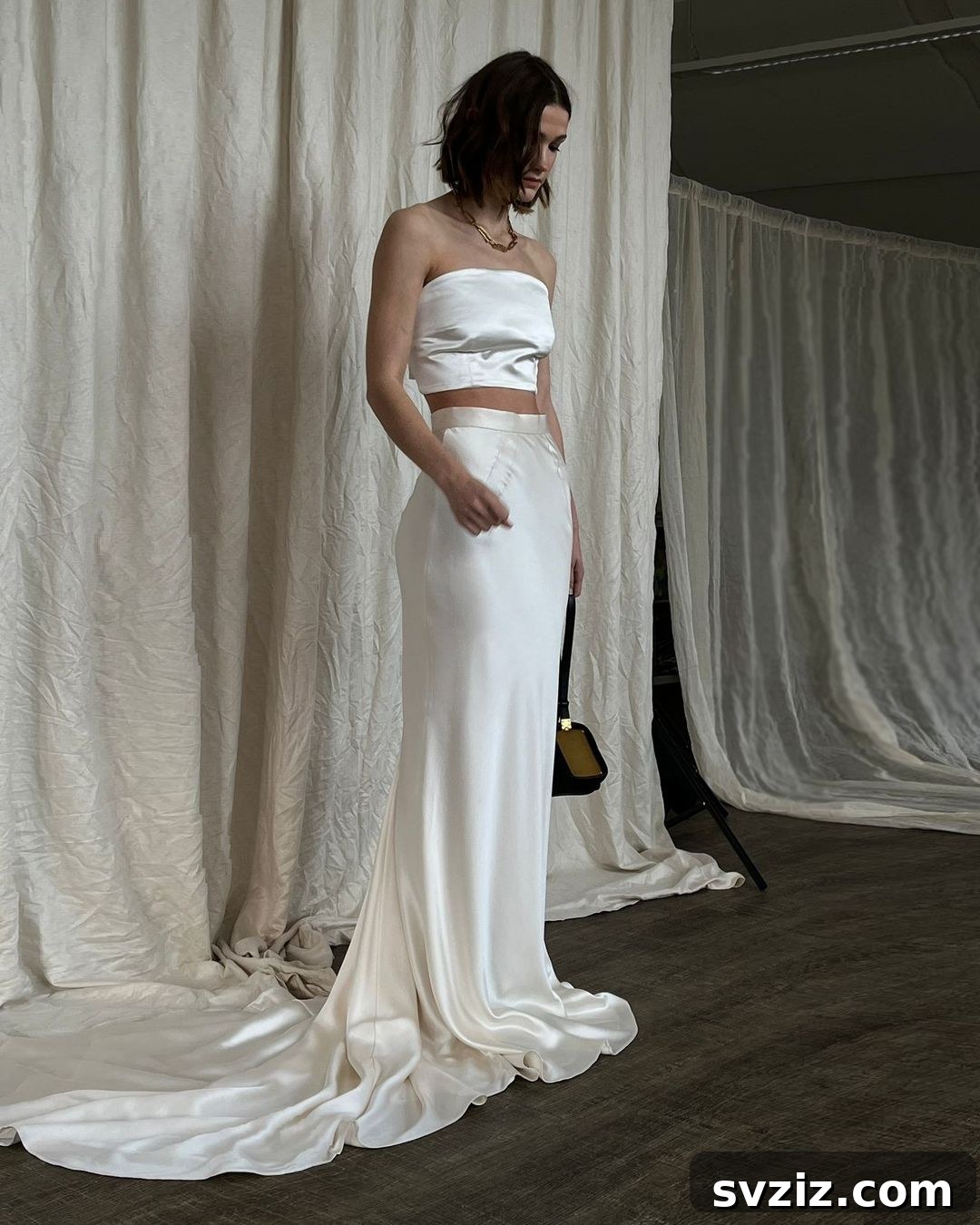Easy Breezy Weddings: Ideas for Unfussy Couples 33 Non-Traditional Wedding Dress