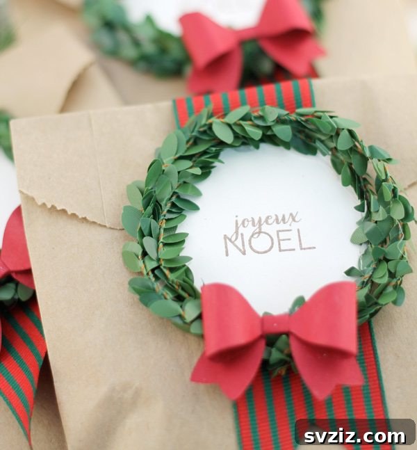 20 Creative Christmas Gift Wrapping Designs 19 mini wreath tags