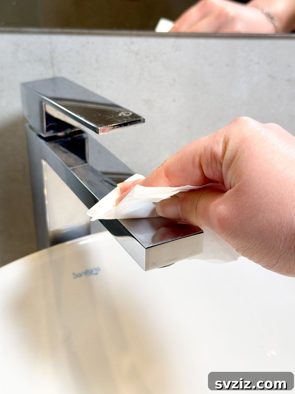 Polish faucets naturally with baking paper
