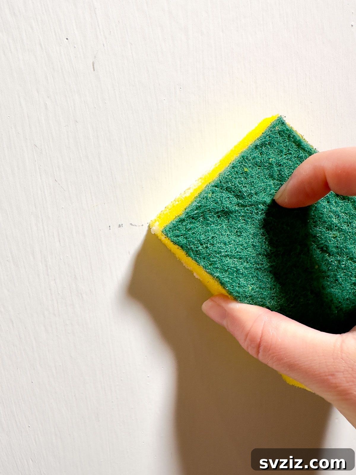 Remove Wall Stains with Baking Soda and Sponge