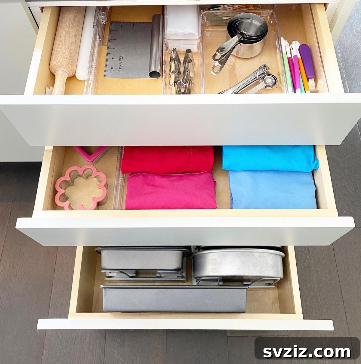 Tame Your Kitchen Drawers 21 Brilliant Organization Ideas 10 baking drawers