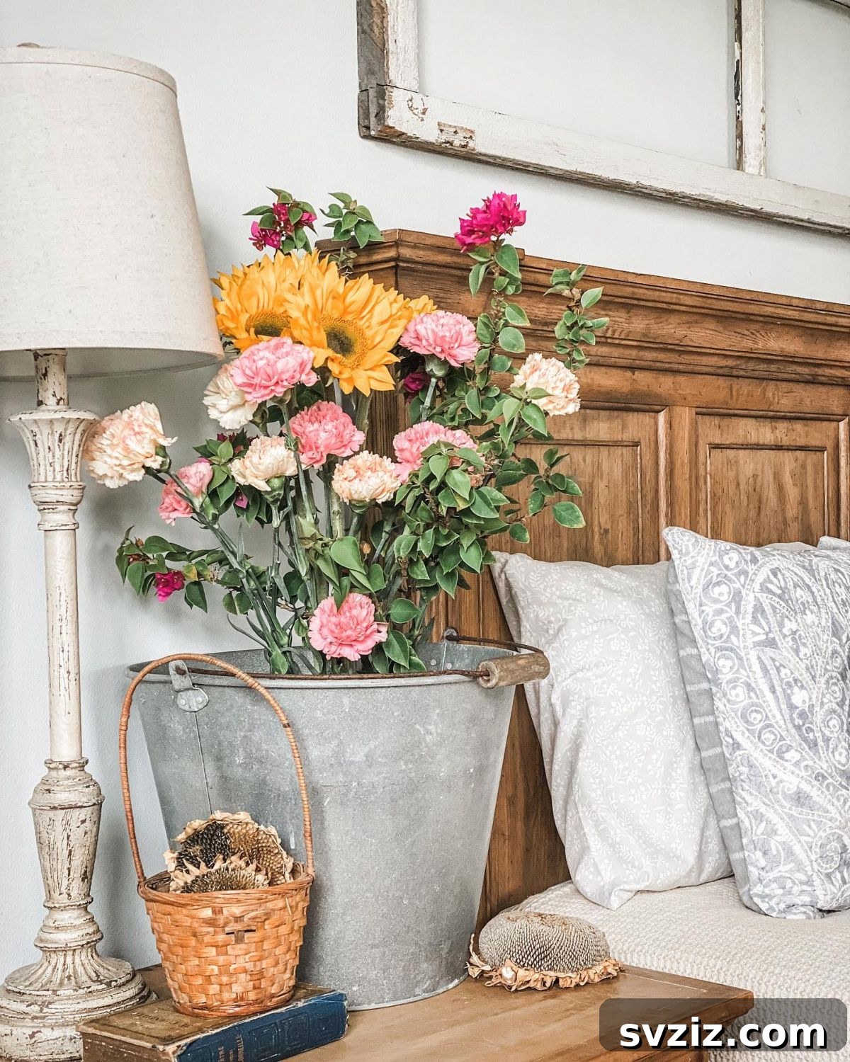 31 Gorgeous Summer Farmhouse Decor Ideas 3 bucket bouquet