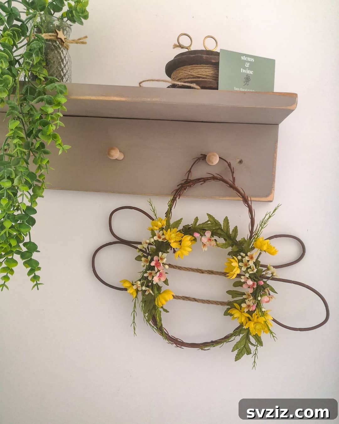 31 Gorgeous Summer Farmhouse Decor Ideas 23 Handmade Twig Bumblebee