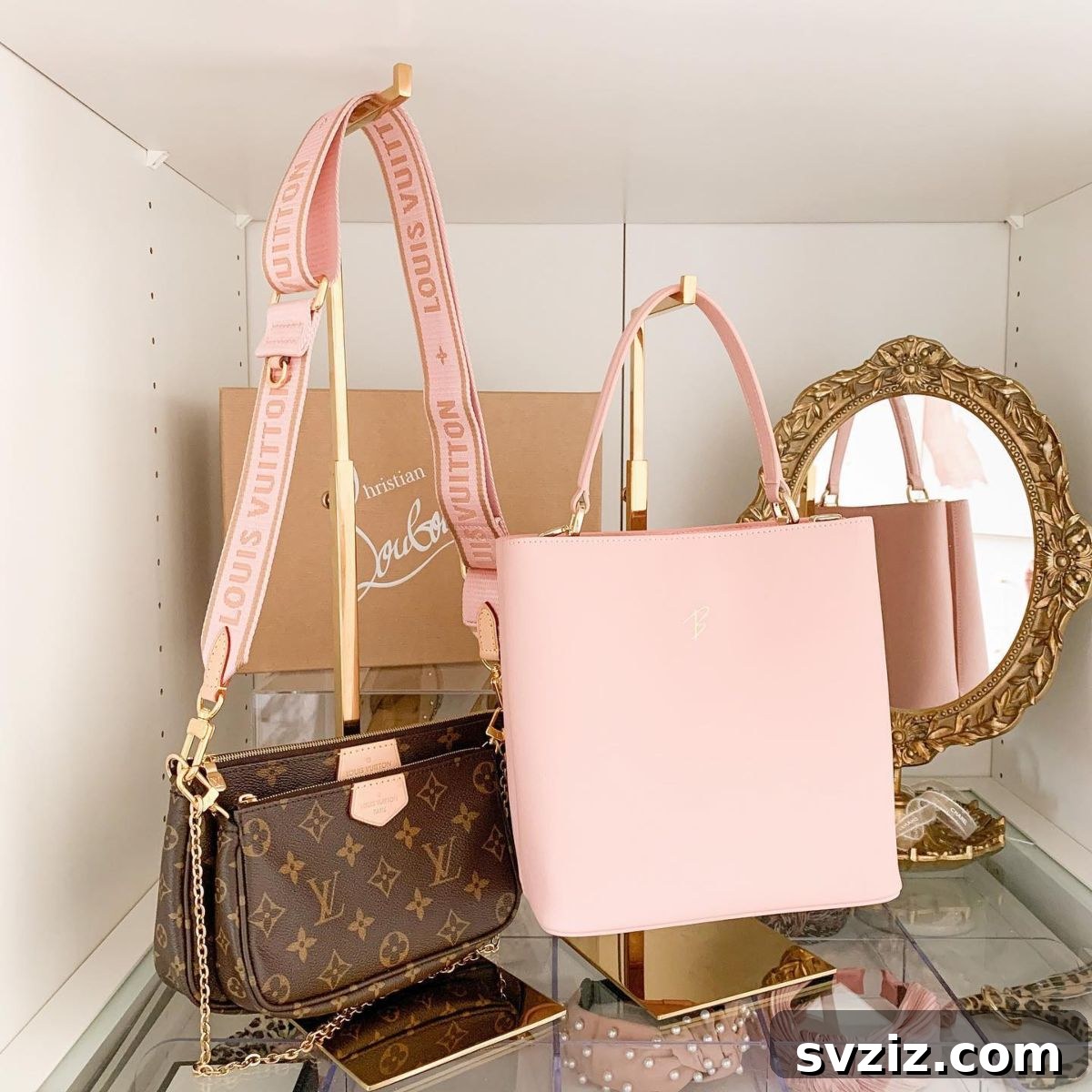 23 Ingenious Closet Organization Solutions 11 purse stands