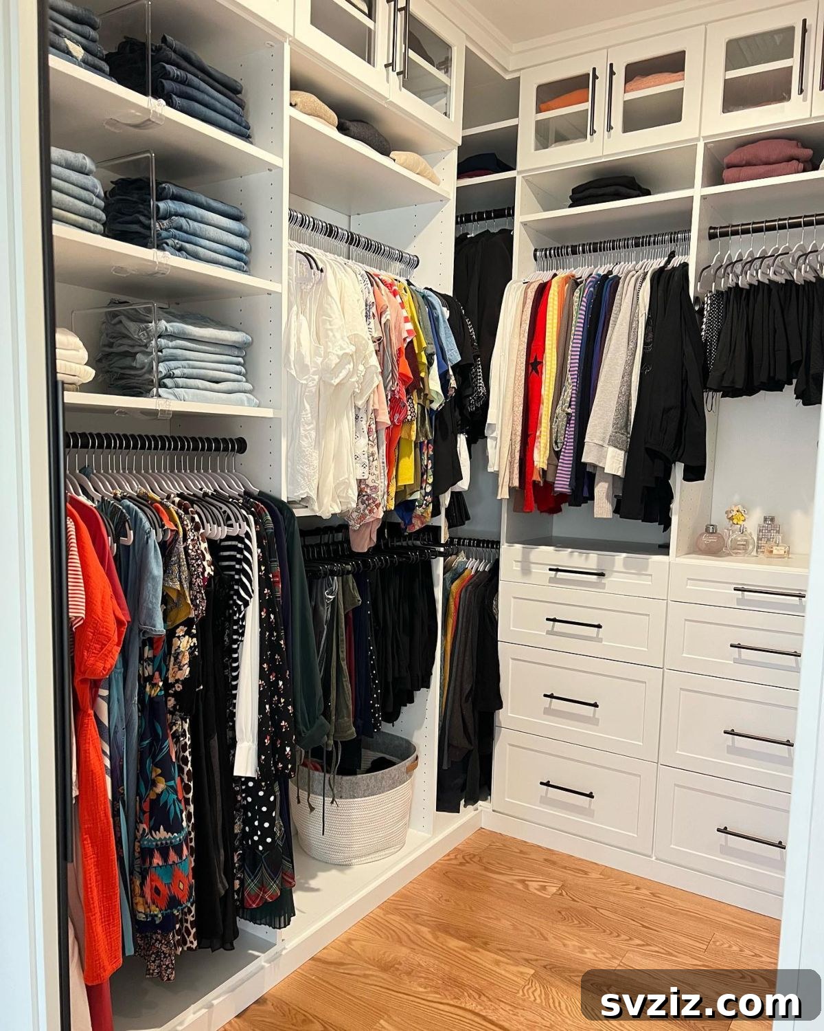 23 Ingenious Closet Organization Solutions 3 clear shelf dividers