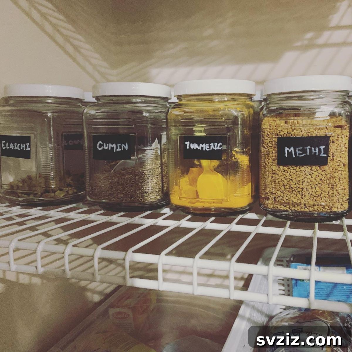 31 Dollar Store Hacks to Organize Your Life Without Breaking the Bank 19 spice jars
