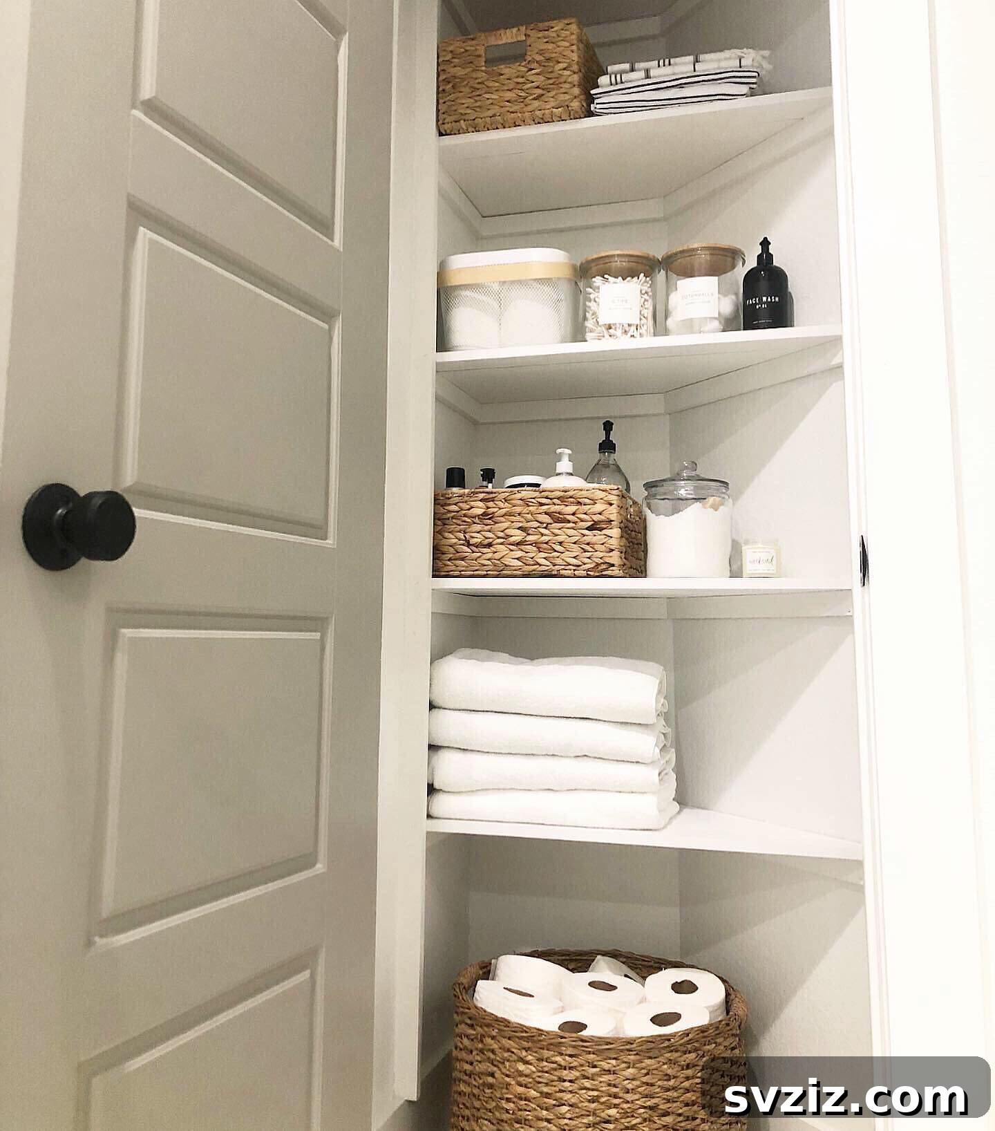 31 Budget Basket Hacks for Total Home Organization 6 linen closet storage