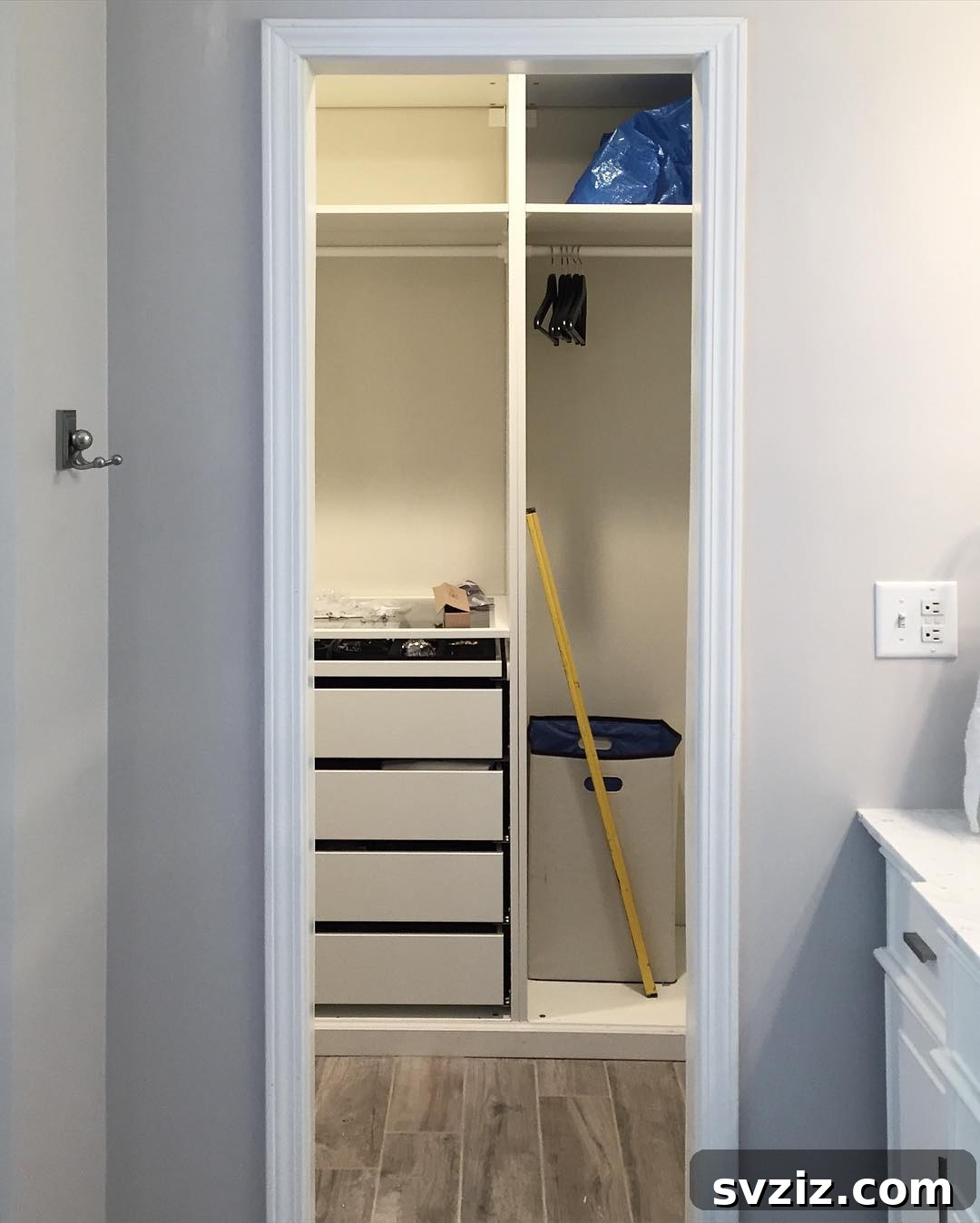 Small Walk-In Closets: Genius Ideas for Maximizing Space 32 remove the door