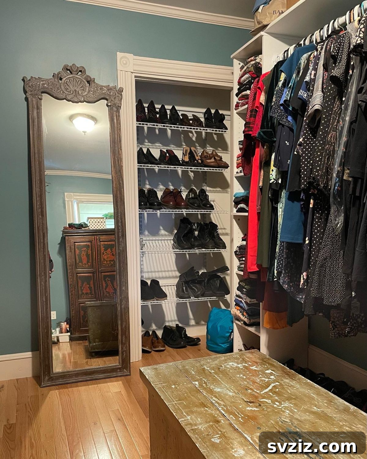 Small Walk-In Closets: Genius Ideas for Maximizing Space 6 add a shoe rack