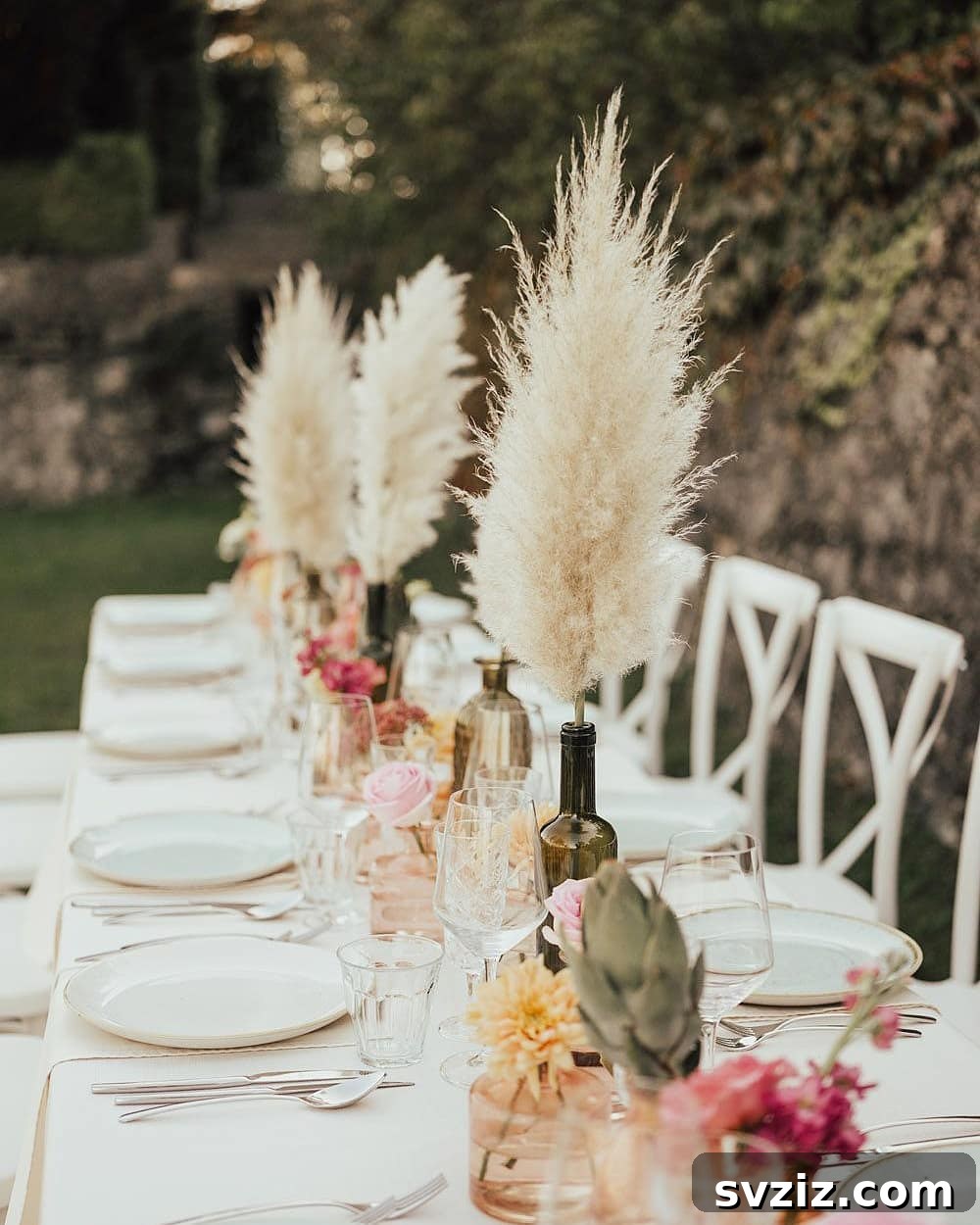 21 Breathtaking Boho Wedding Centerpiece Designs 14 Striking Simple and Stunning Pampas Grass Wedding Centerpieces