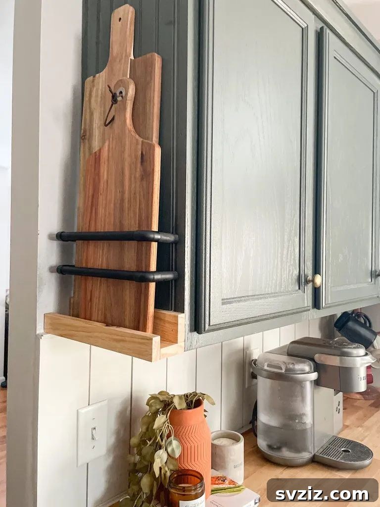 Smart Solutions for Organized Kitchen Cabinets 23 DIY Cutting Board Storage