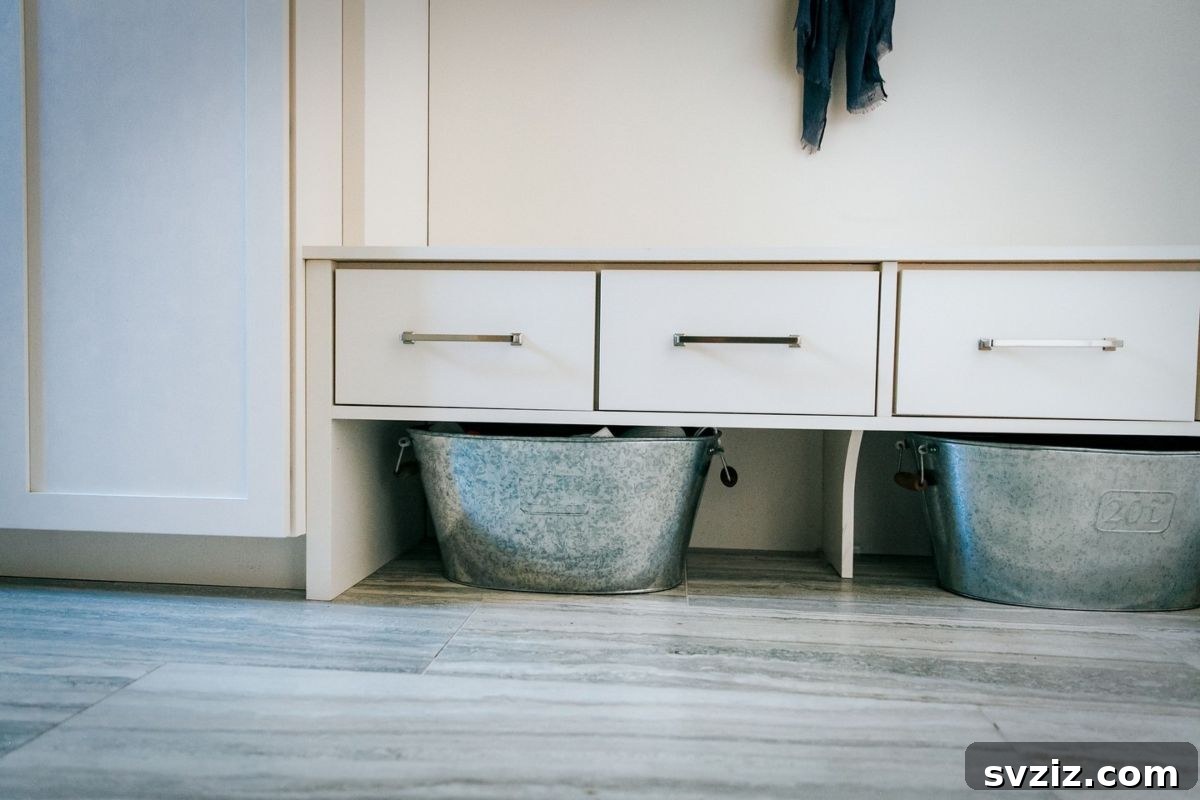 Bench with Drawers