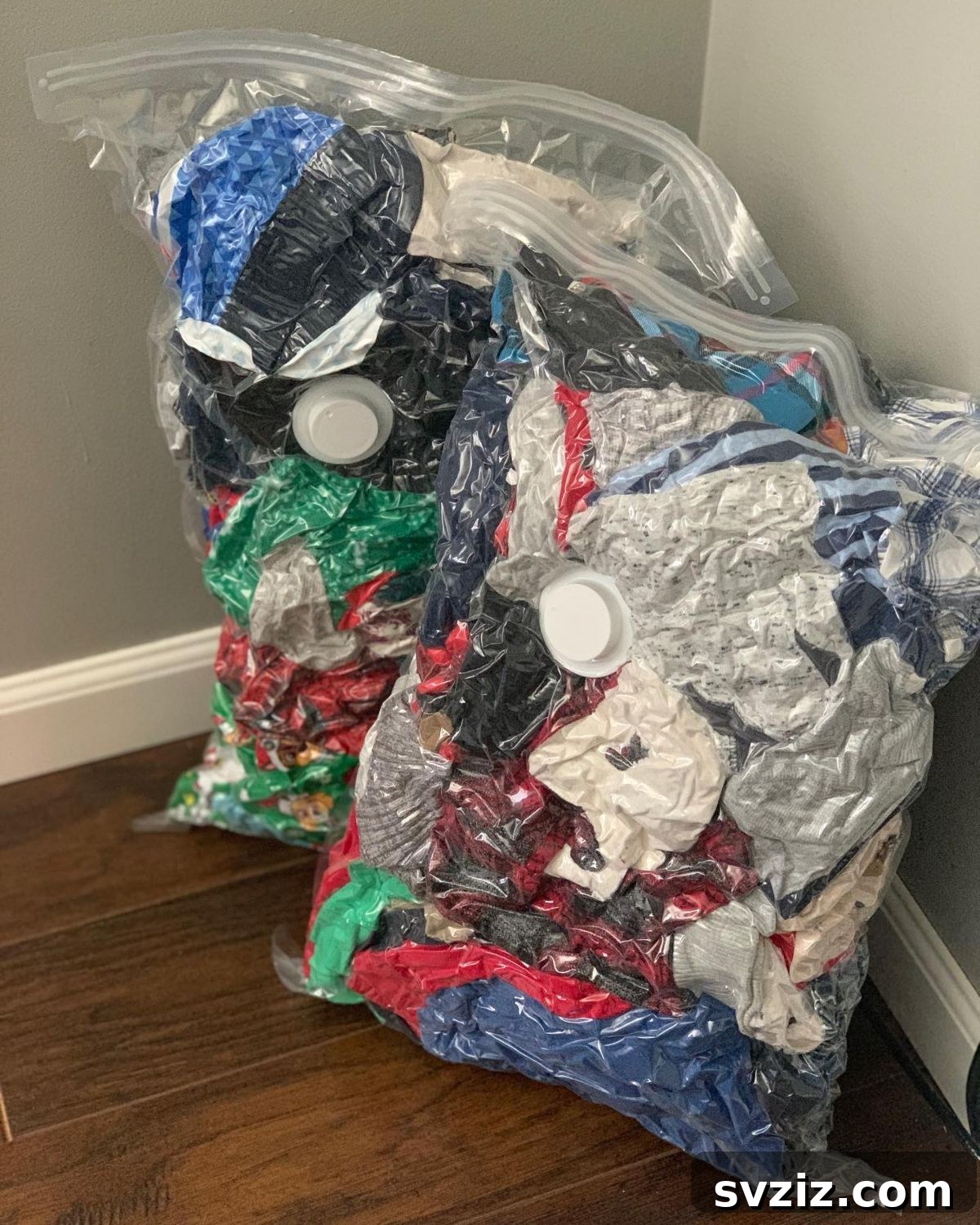Use Vacuum Sealed Bags for Maximum Space-Saving When Moving