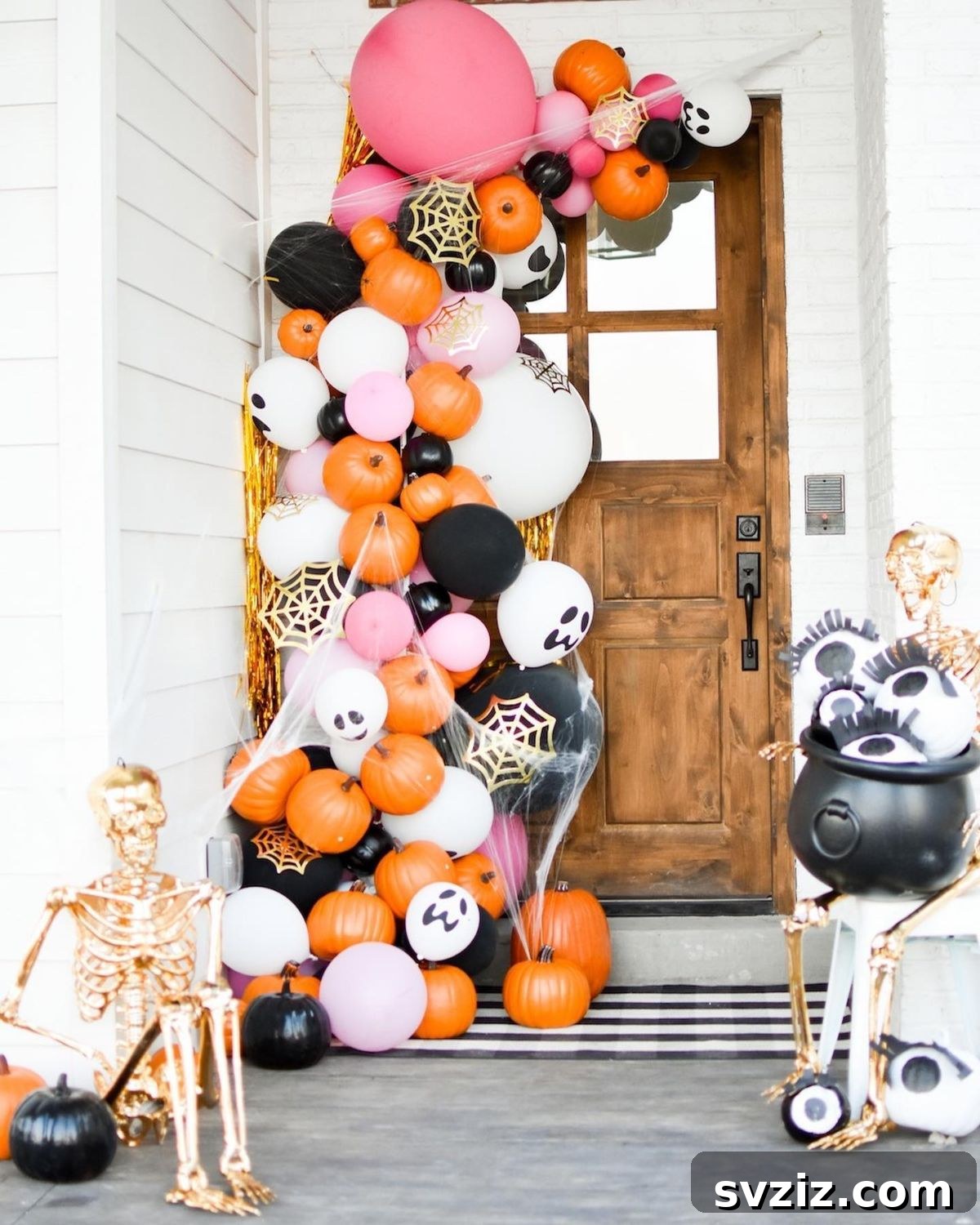 Gold Skeletons decor