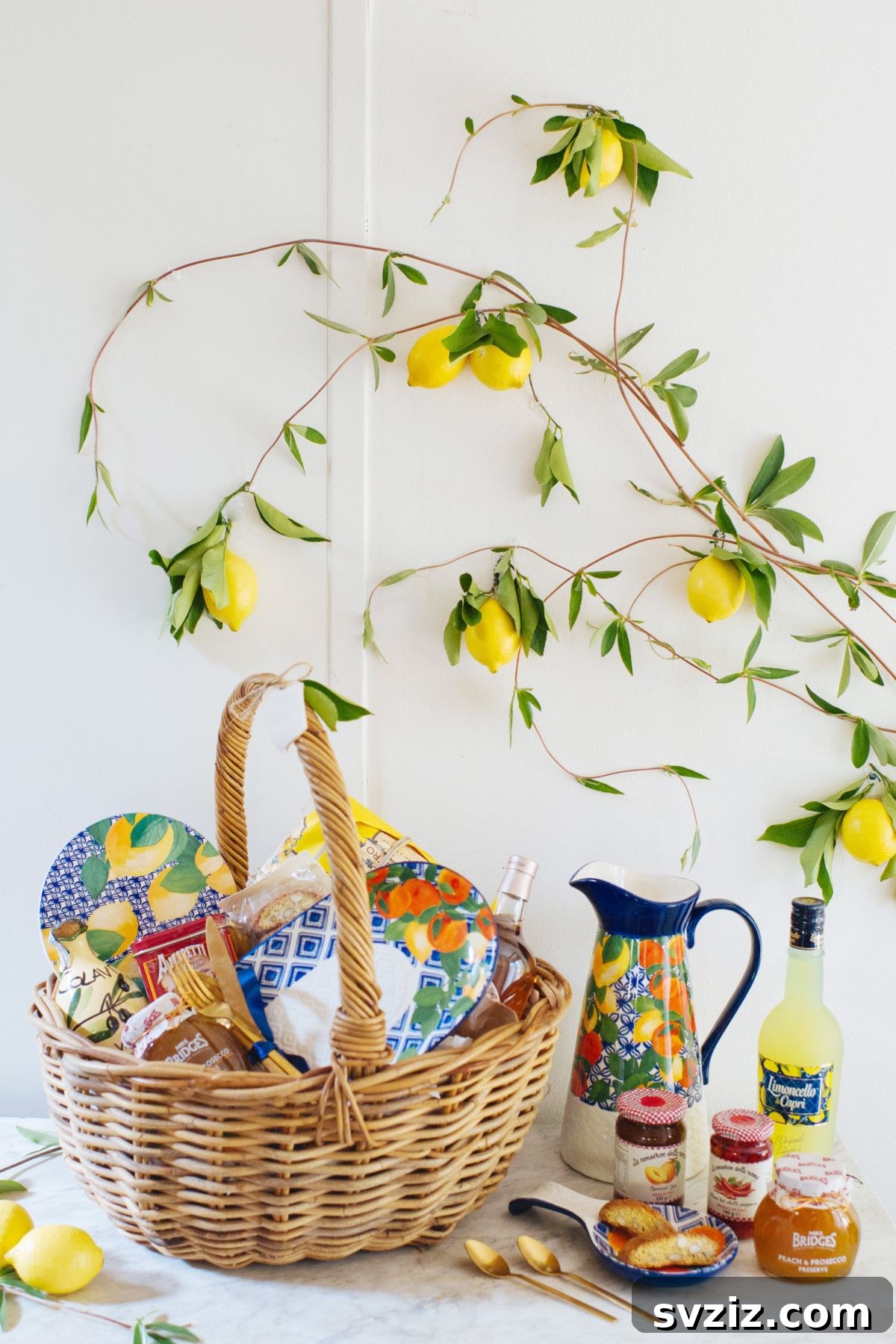 Italian coast theme Christmas basket
