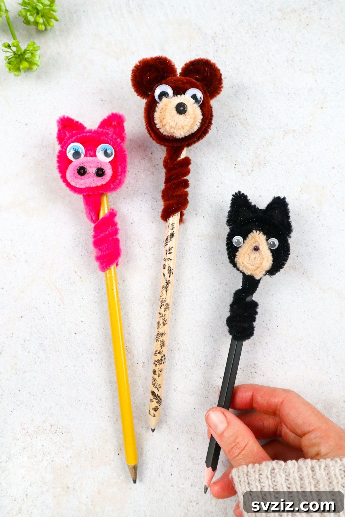 Cute DIY Pipe Cleaner Pencil Topper for Back to School