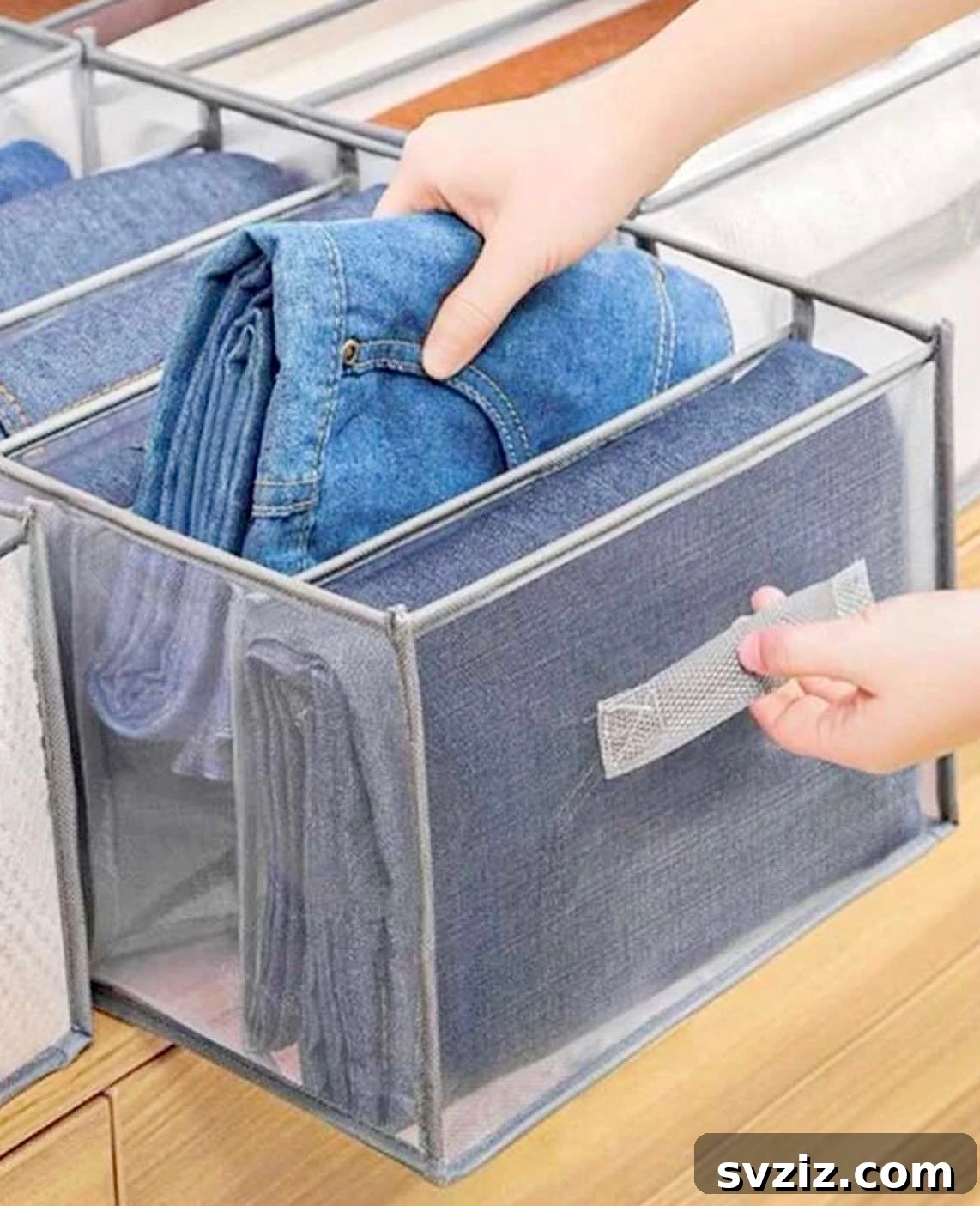 Clever Jean Storage Solutions 4 Clear Bin with Dividers