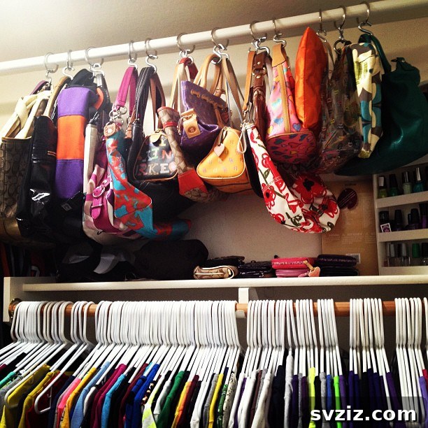 Closet rod dedicated to hanging purses