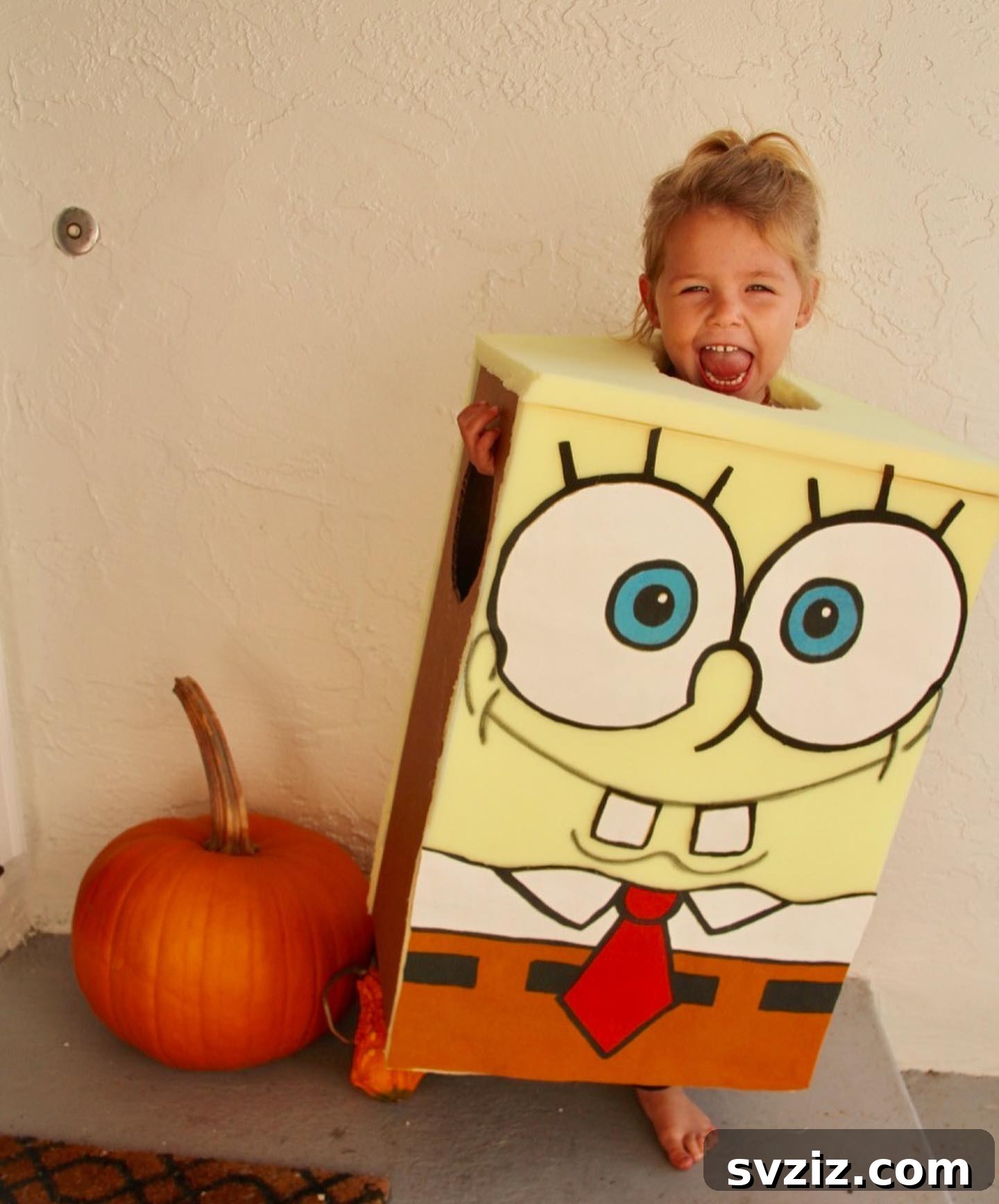 DIY SpongeBob SquarePants Halloween Costume
