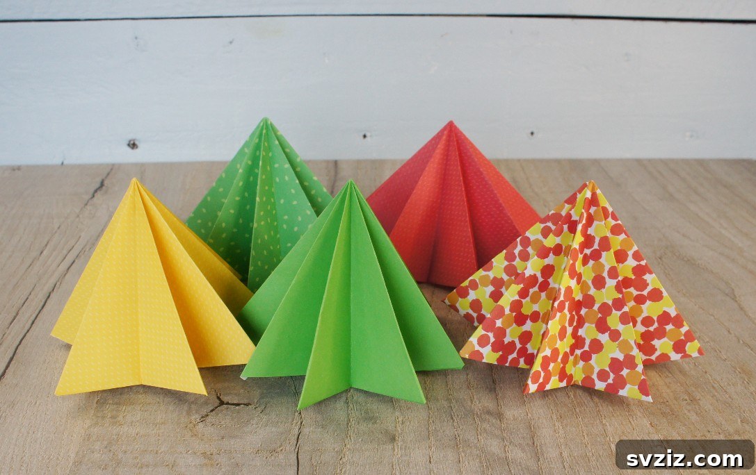 41 Quick & Easy Christmas Crafts to Finish in 15 Minutes 12 Elegant Origami Christmas Tree Crafted from Paper