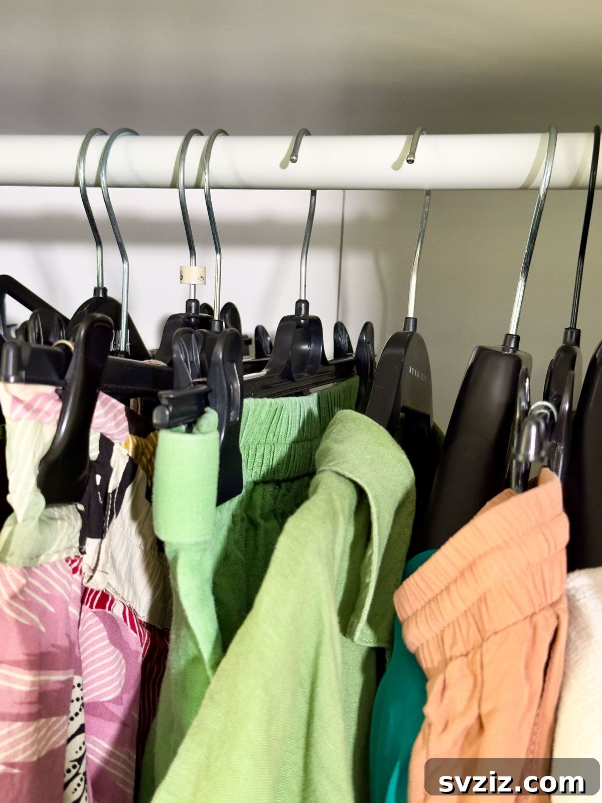 Identify Which Clothes You Use by Hanging them in the Opposite Direction