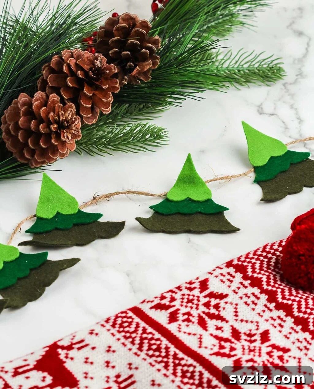  Felted Christmas Tree Garlands
