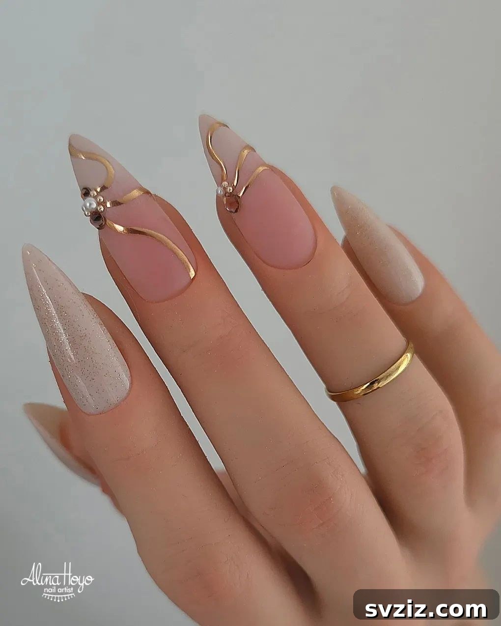 Stunning Bridal Nail Art Inspiration 40 Sophisticated neutral nude nails accented with beautiful gold detailing