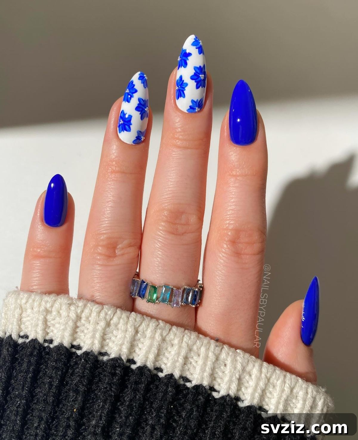 41 Stunning Floral Manicure Ideas to Blossom Your Look 41 Royal Blue Floral nails