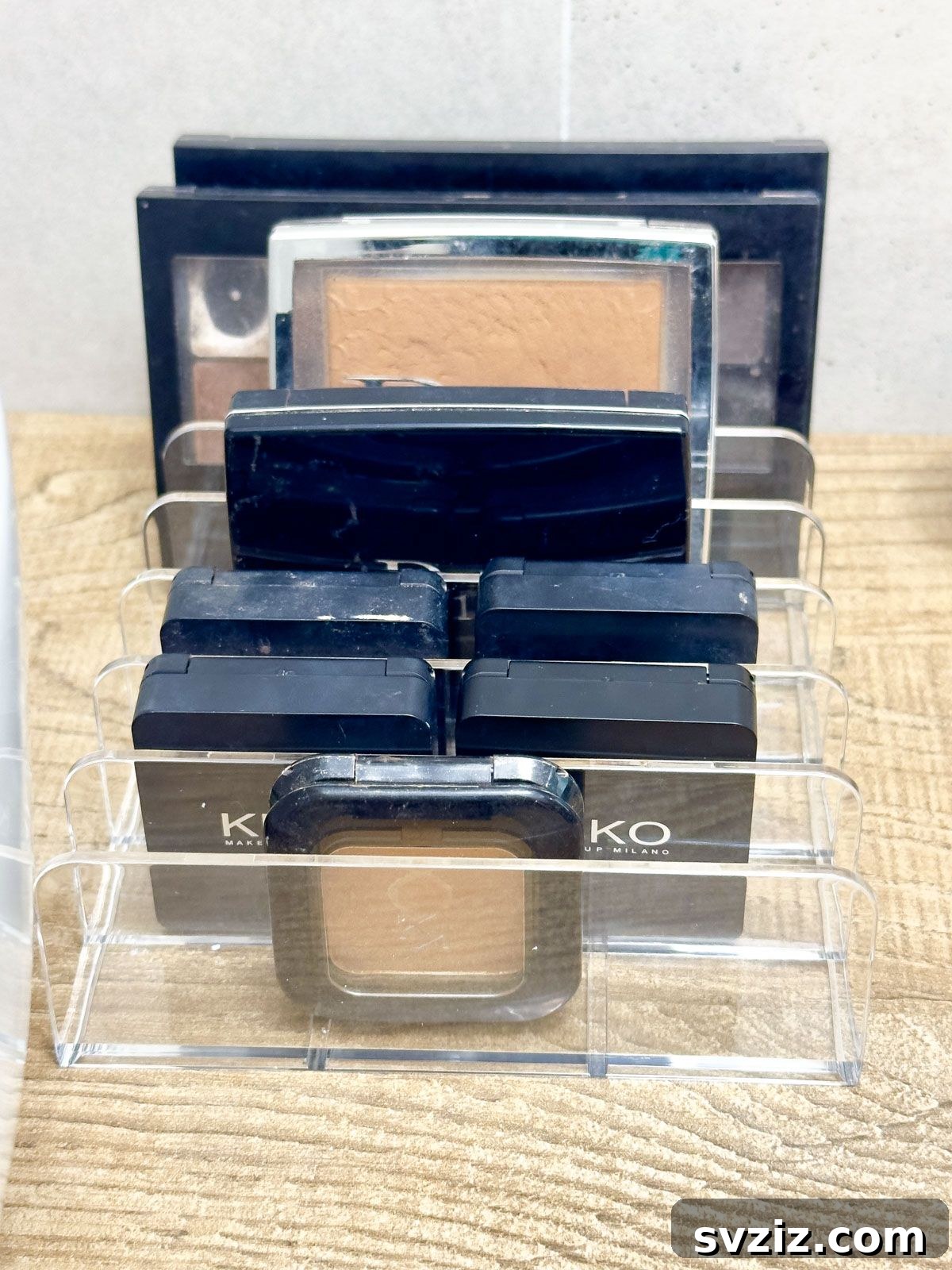 Unlock a Tidy Vanity: Genius Makeup Organization 23 Plastic Eyeshadow Palette Organizer