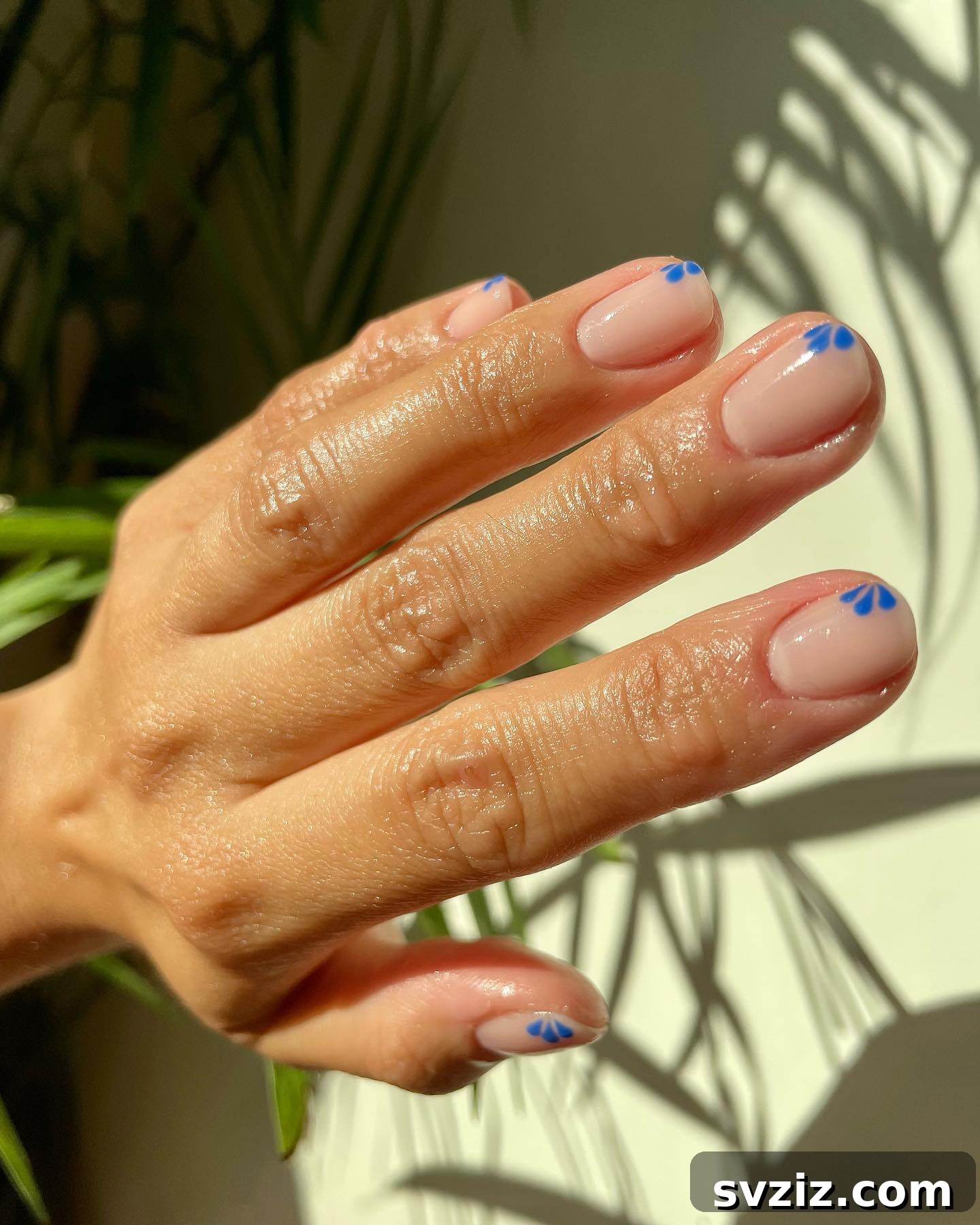 Stunning Minimalist Blue Nail Art for a Chic Look