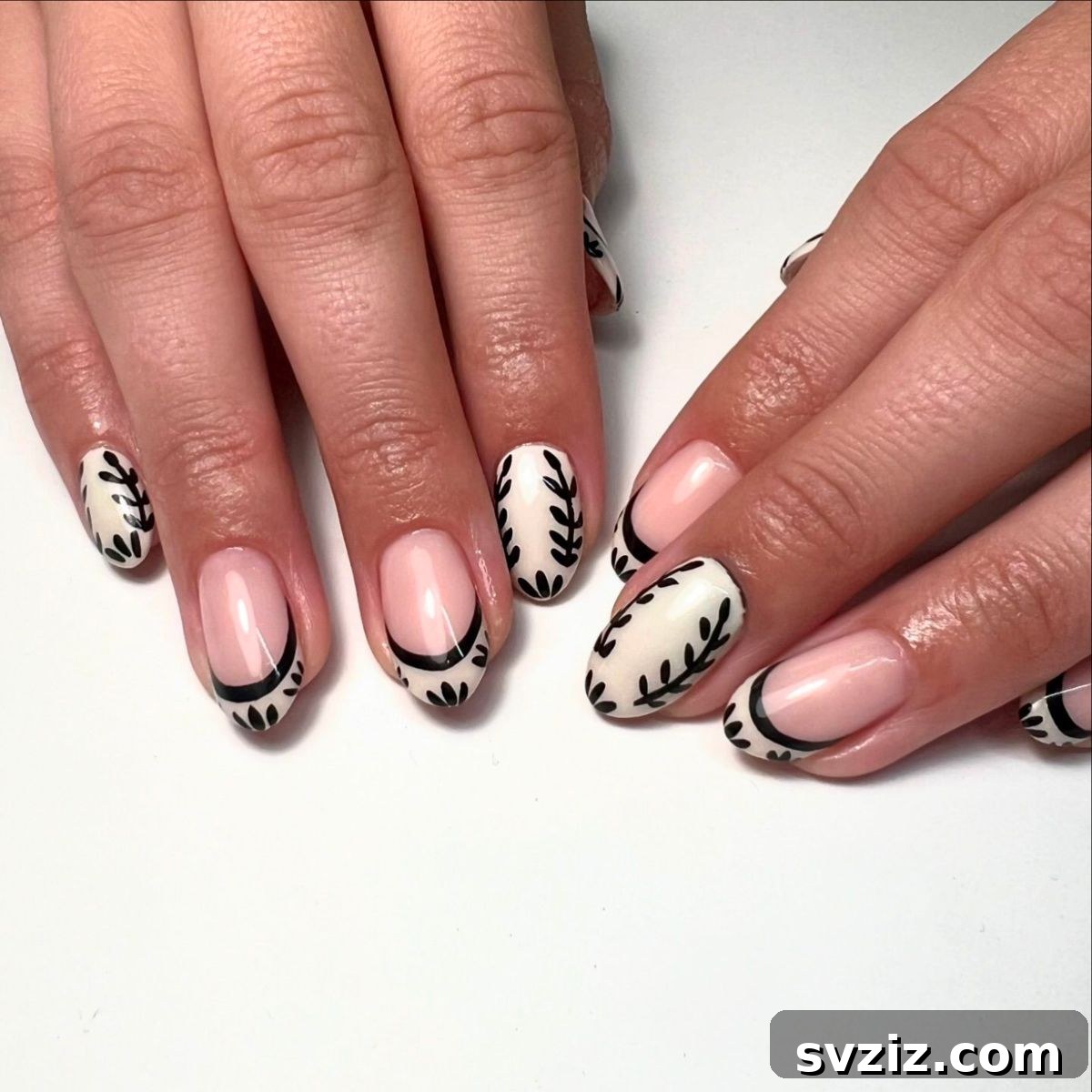 41 Chic and Elegant Nail Design Ideas 10 8. Black and White Fall Nails