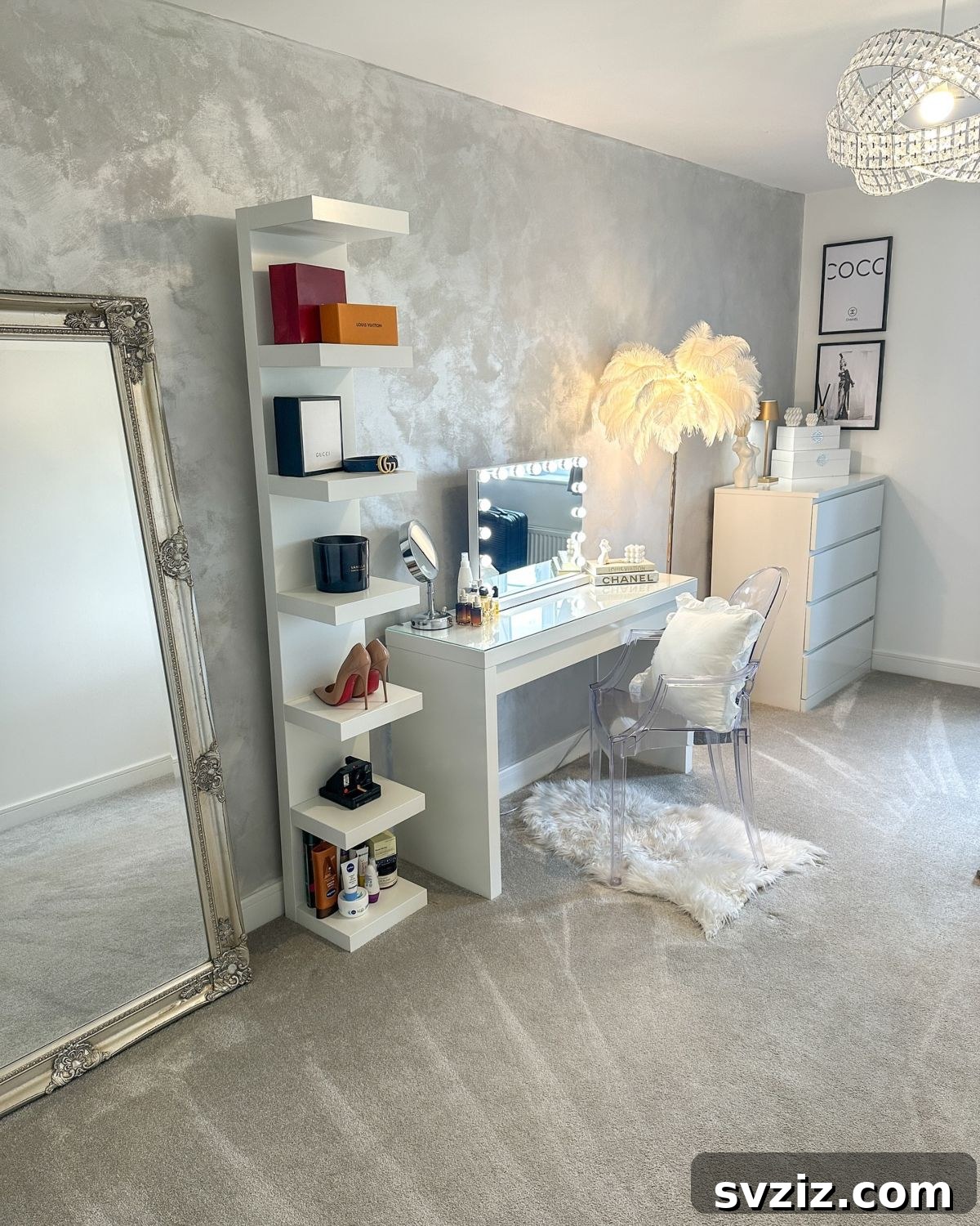 Unlock Every Inch: 21 Vertical Bedroom Organization Secrets 18 16. Corner Dressing Display