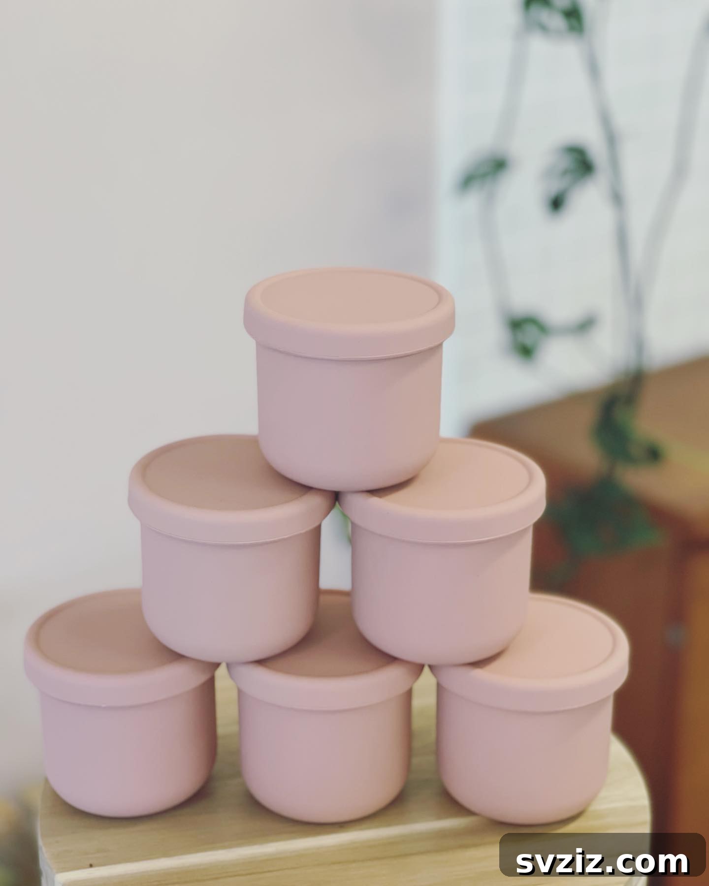 21 Green Organizing Hacks for a Waste-Free, Clutter-Free Life 4 2. Silicone Containers