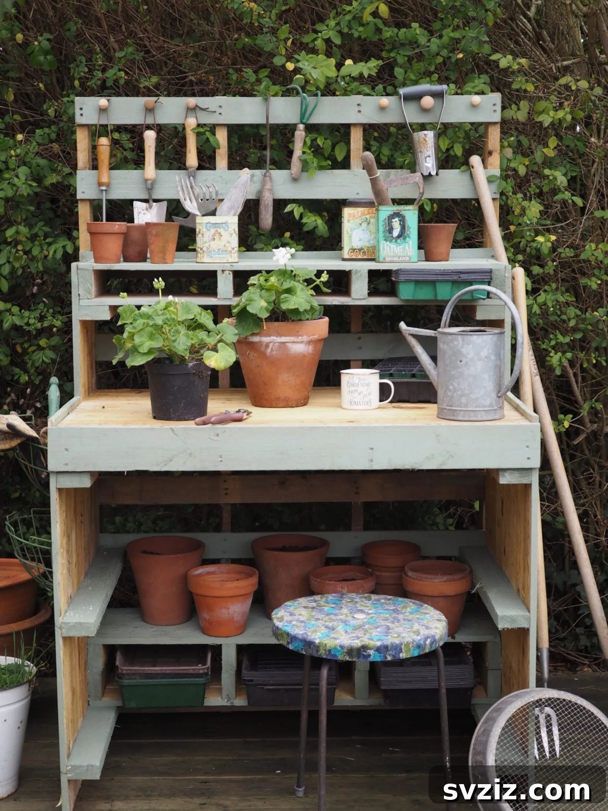 1. DIY Pallet Potting Bench